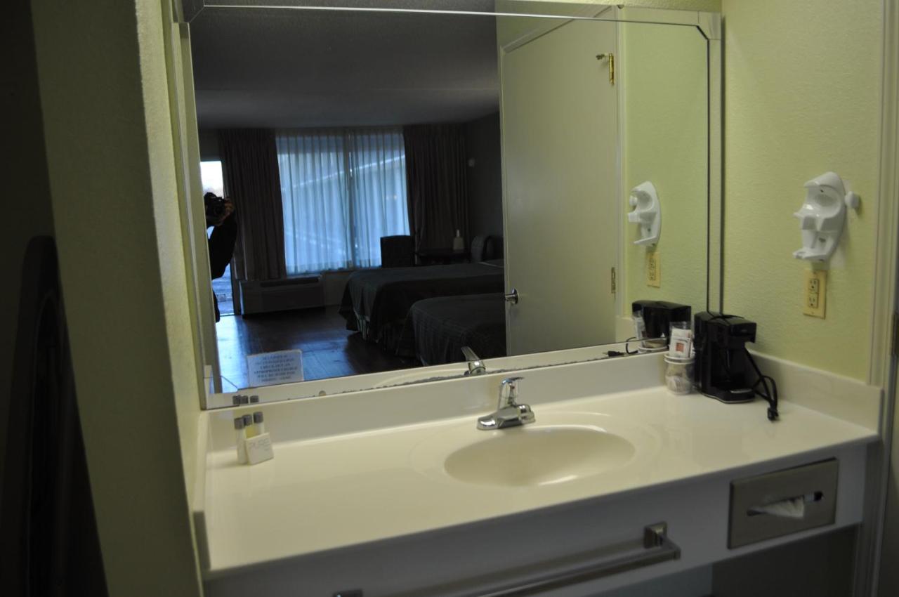 Bestway Inn - Madison Zewnętrze zdjęcie